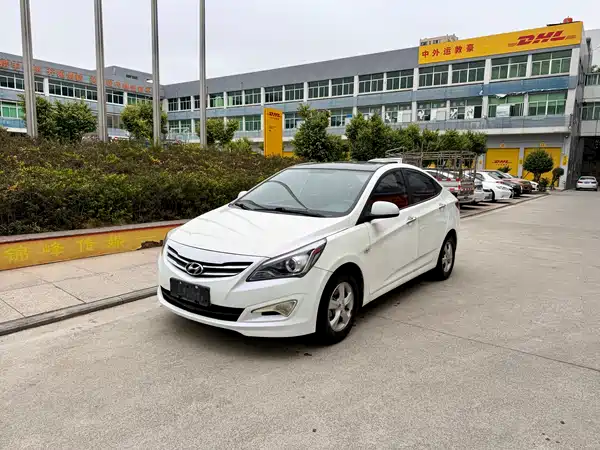 Hyundai Accent 2014