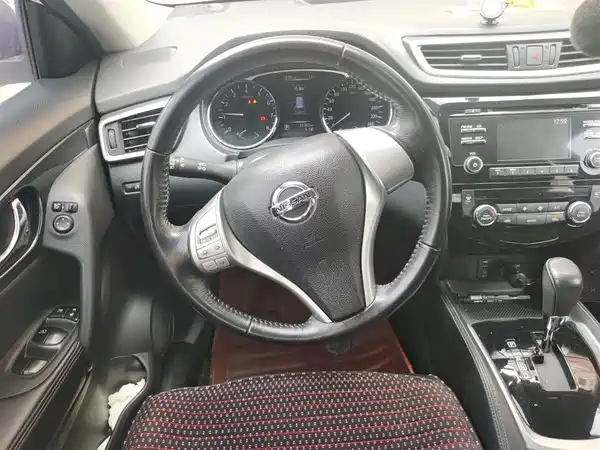 Nissan X-Trail 2014