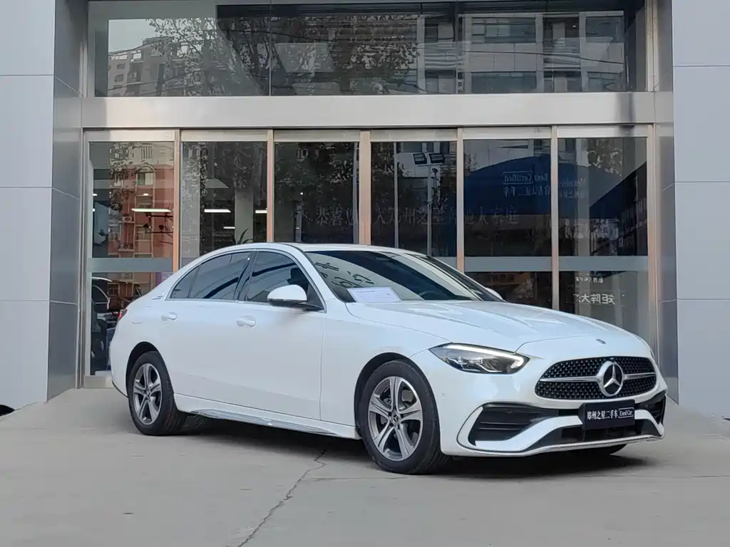 Mercedes-Benz C-Class 2022