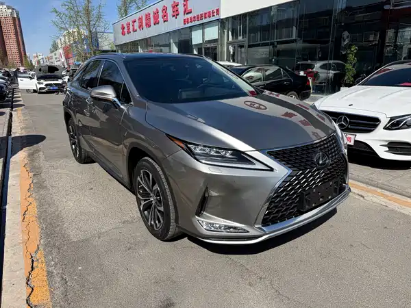 Lexus RX 2020