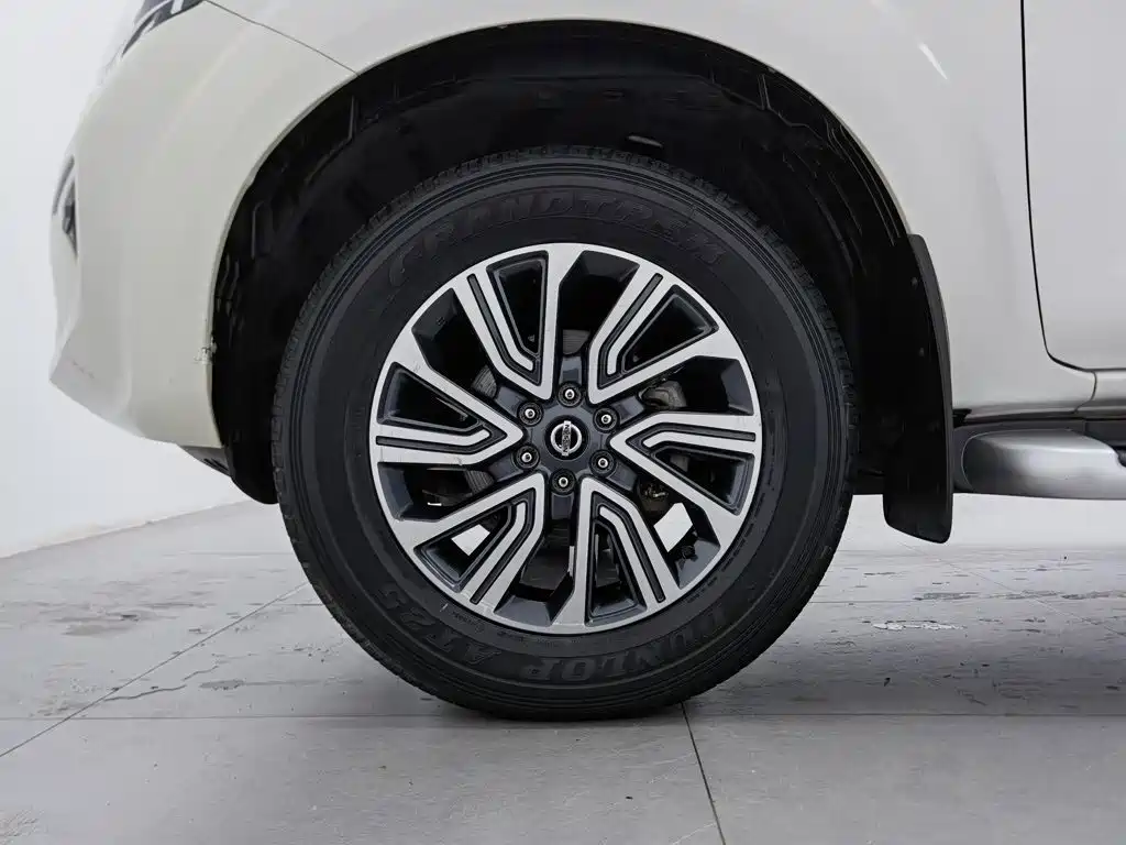 Nissan Terra 2020 — фото 17