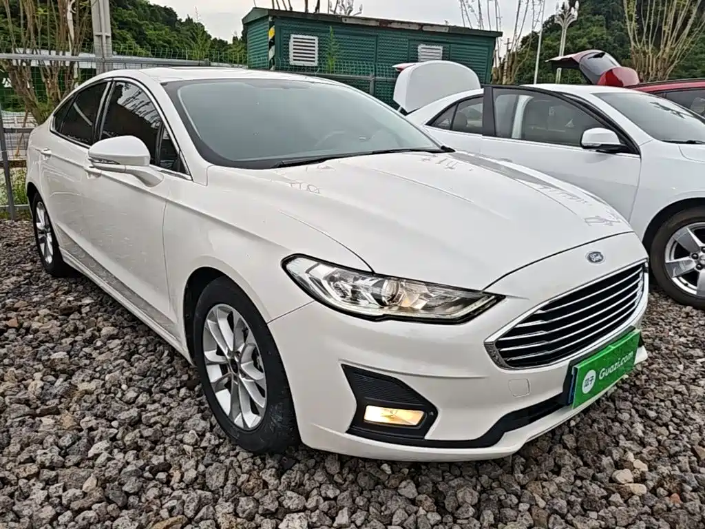Ford Mondeo 2020 — фото 4