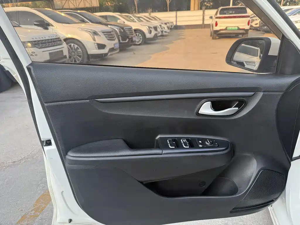Kia K2 2018