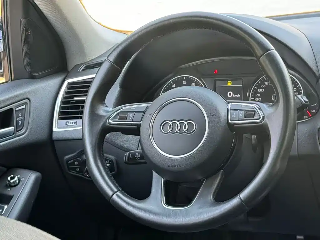 Audi Q5 2017 — фото 10