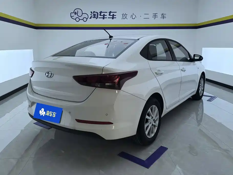 Hyundai Verna 2016 — фото 3