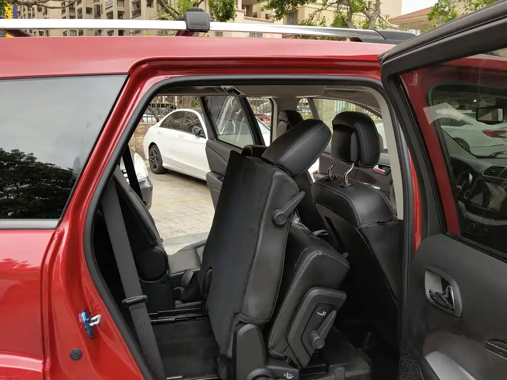 Dodge Journey 2017 — фото 22