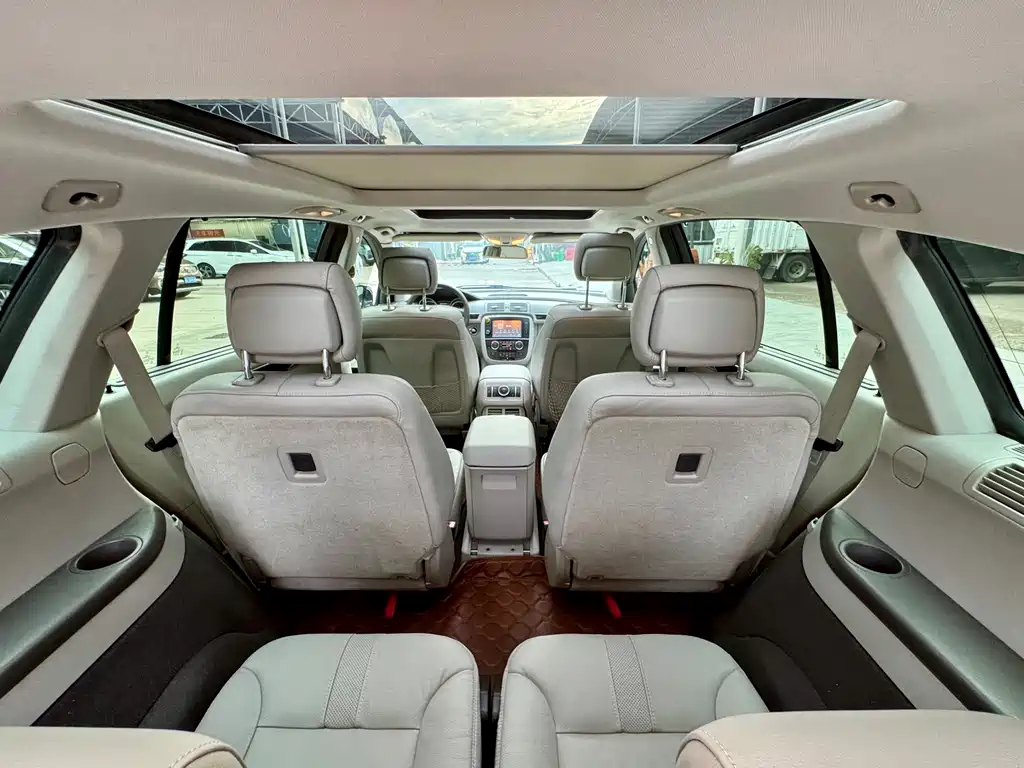 Mercedes-Benz R-Class 2015 — фото 20