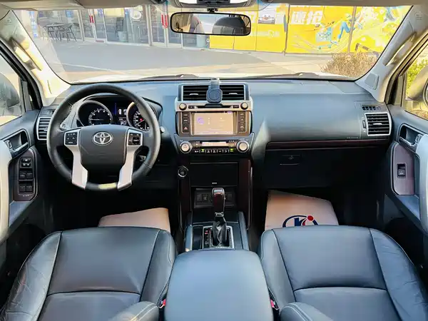 Toyota Prado 2016