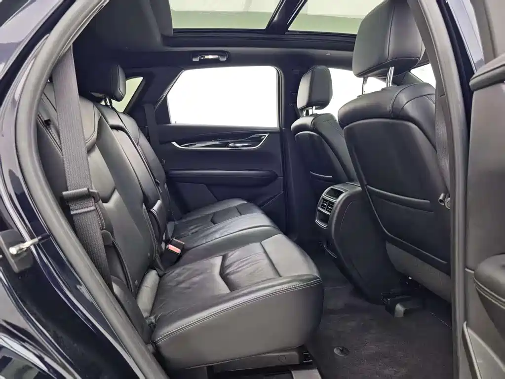 Cadillac XT5 2020 — фото 10