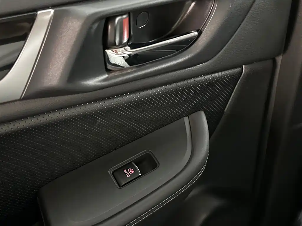 Subaru Outback 2015 — фото 14