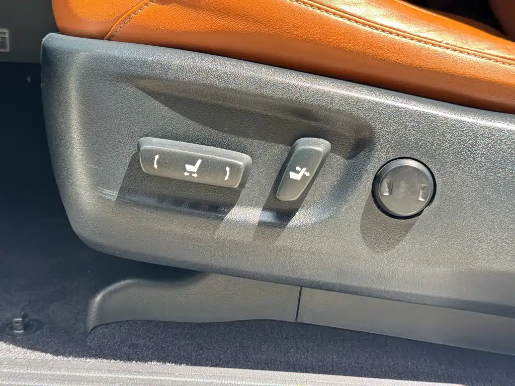 Lexus GX 2016 — фото 21