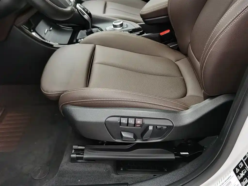 BMW X1 2020 — фото 20