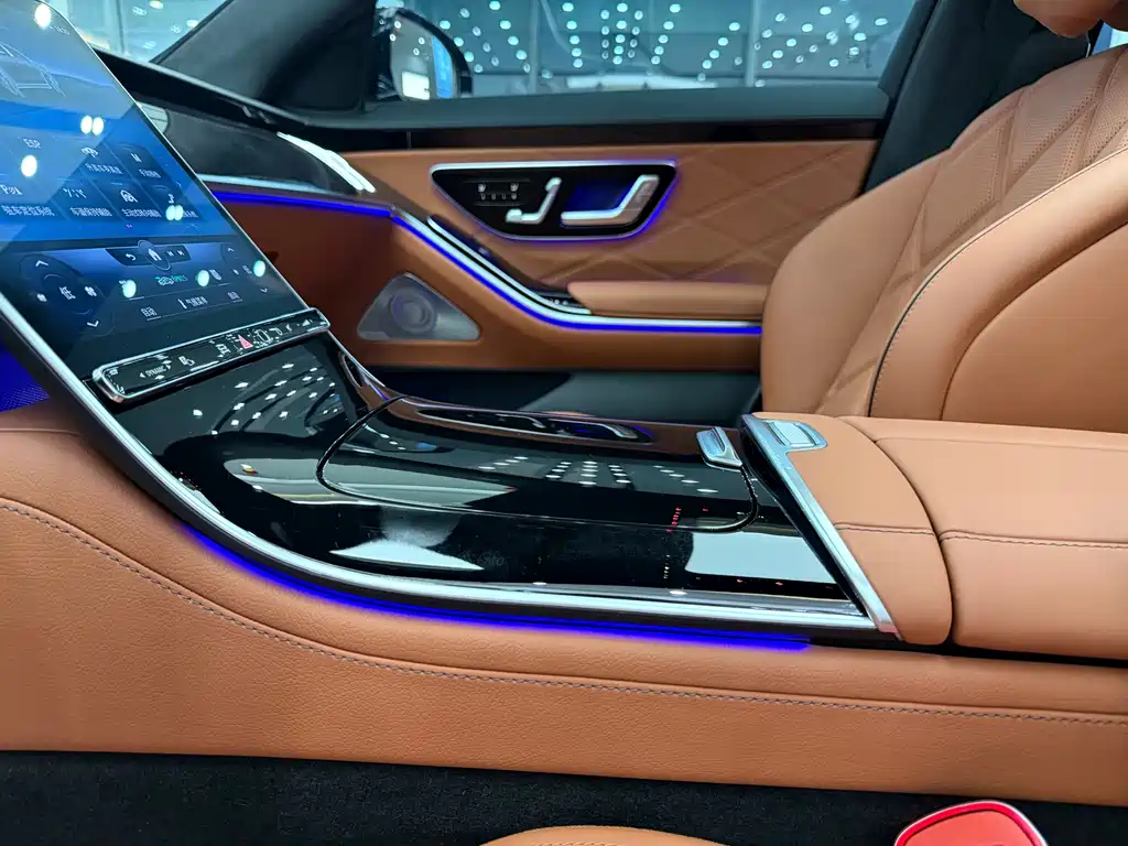 Mercedes-Benz Maybach S-Class 2022 — фото 16