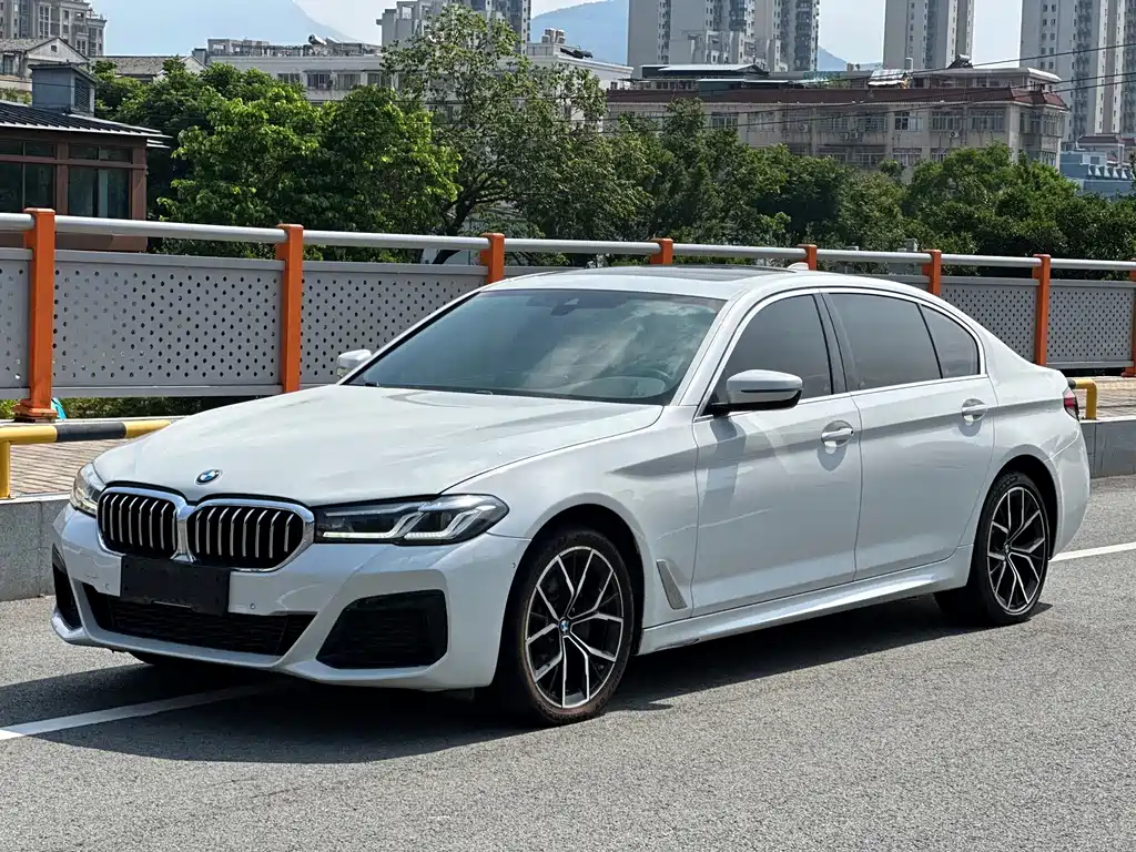 BMW 5 Series 2023