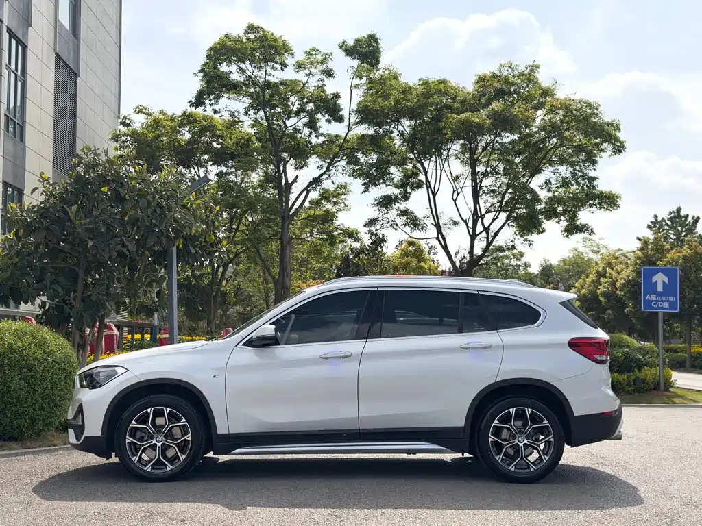 BMW X1 2022 — фото 10