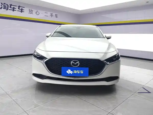 Mazda 3 Axela 2021