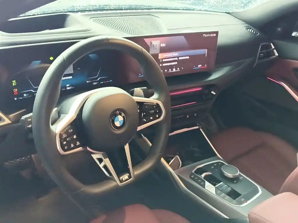BMW 3 Series 2025 — фото 10