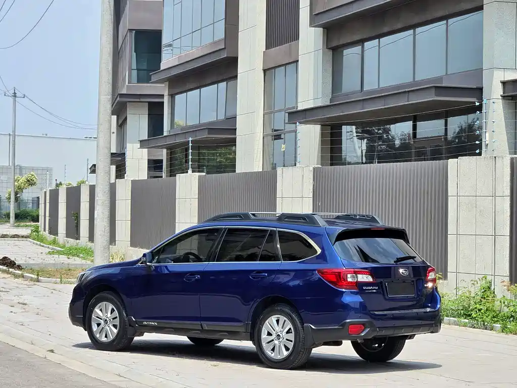 Subaru Outback 2016 — фото 4