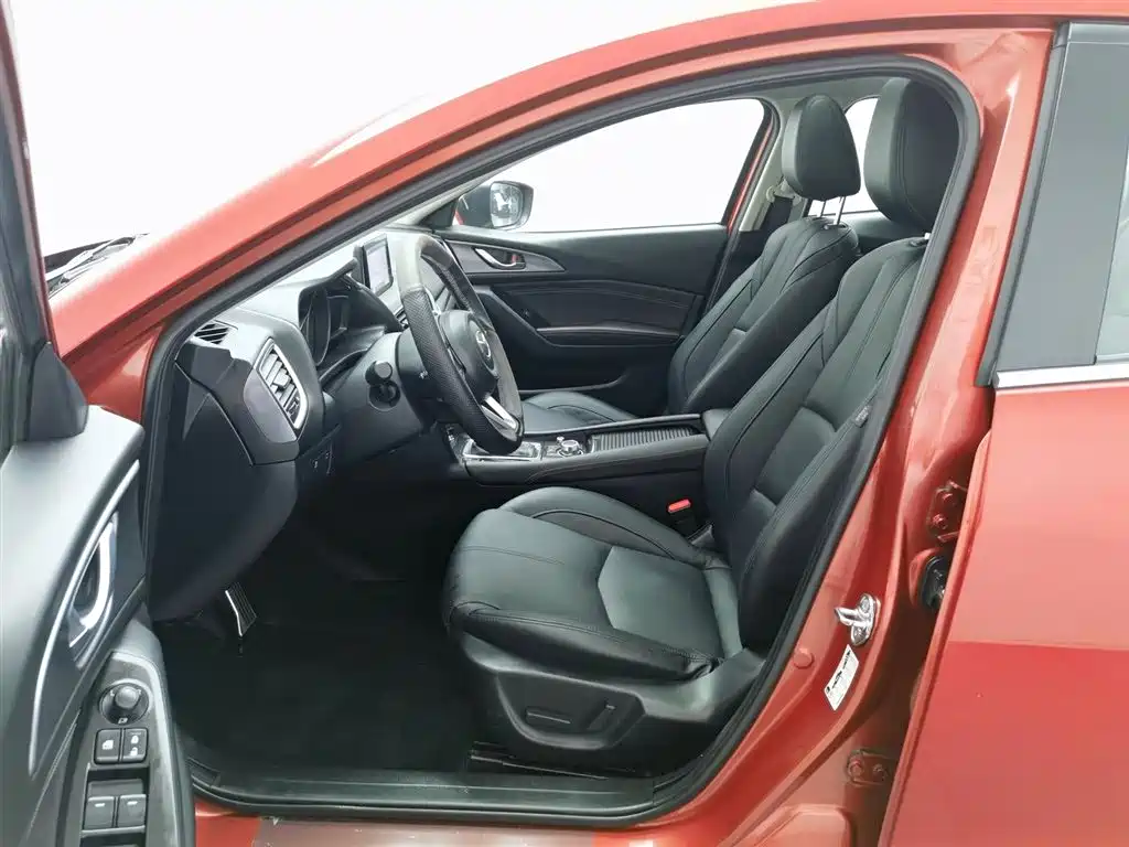 Mazda 3 Axela 2017 — фото 10
