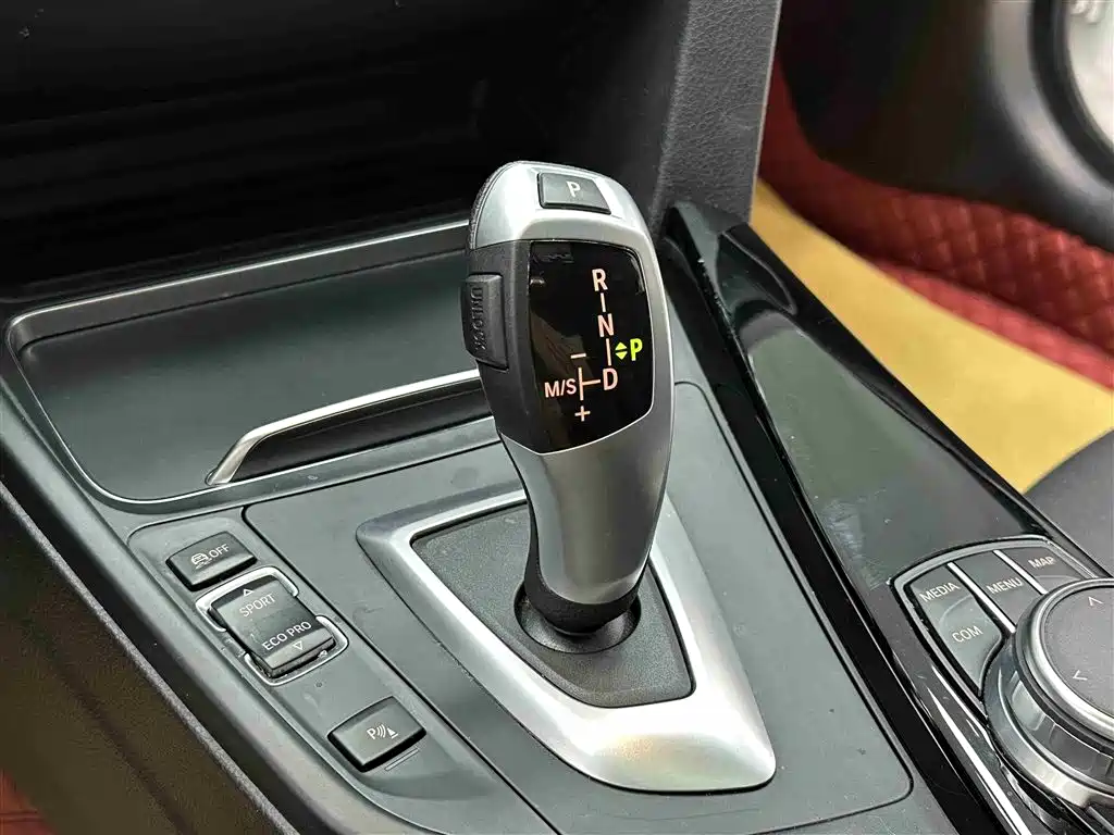 BMW 3 Series GT 2020 — фото 16