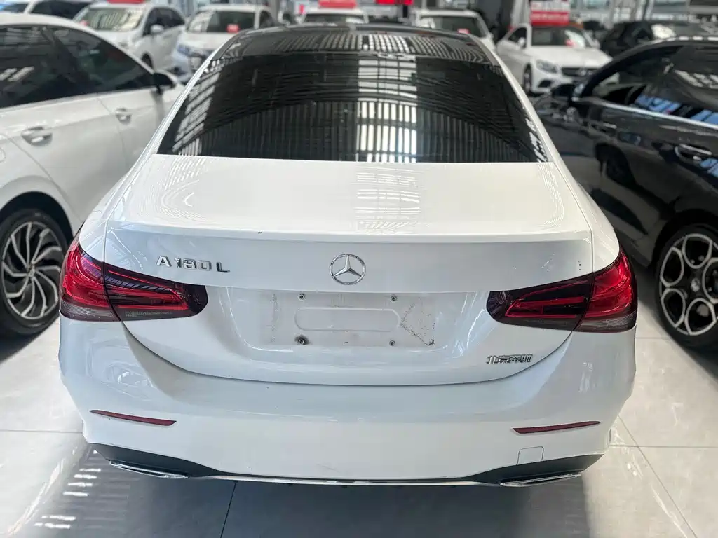 Mercedes-Benz A-Class 2023 — фото 11