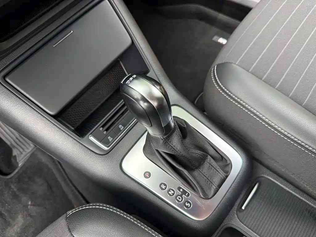 Volkswagen Tiguan 2019 — фото 10