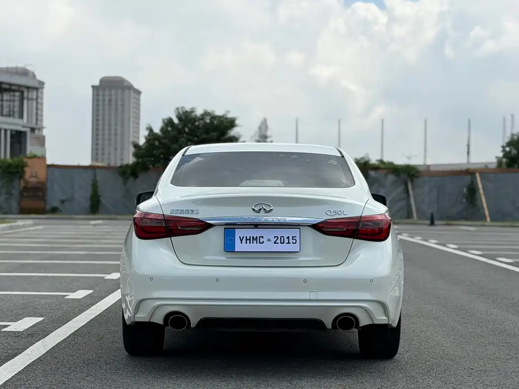 Infiniti Q50L 2019 — фото 17