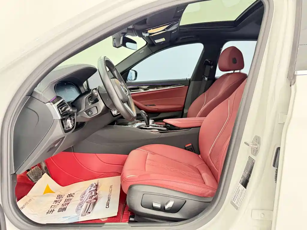 BMW 5 Series 2022 — фото 15