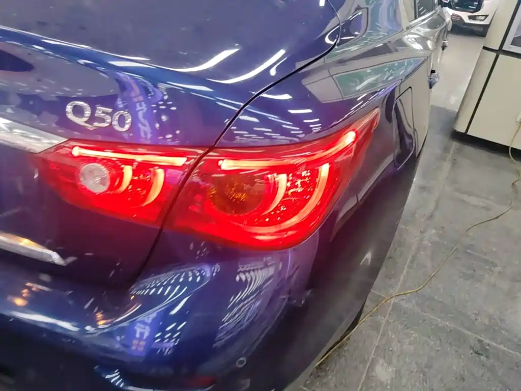 Infiniti Q50L 2016 — фото 8