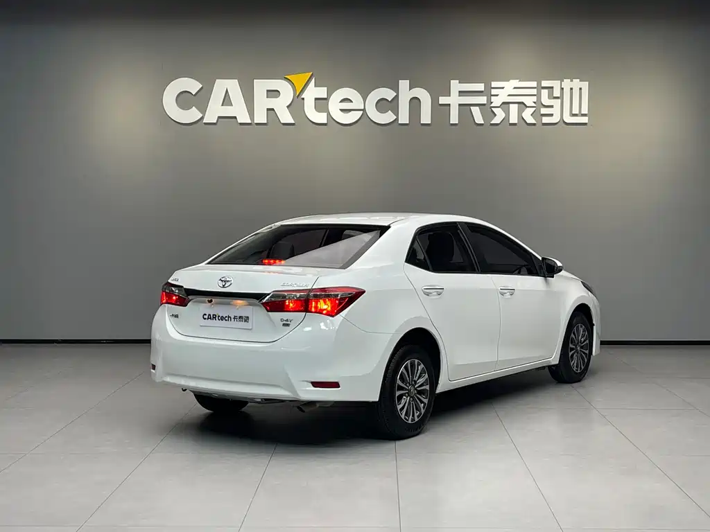 Toyota Corolla 2018 — фото 4