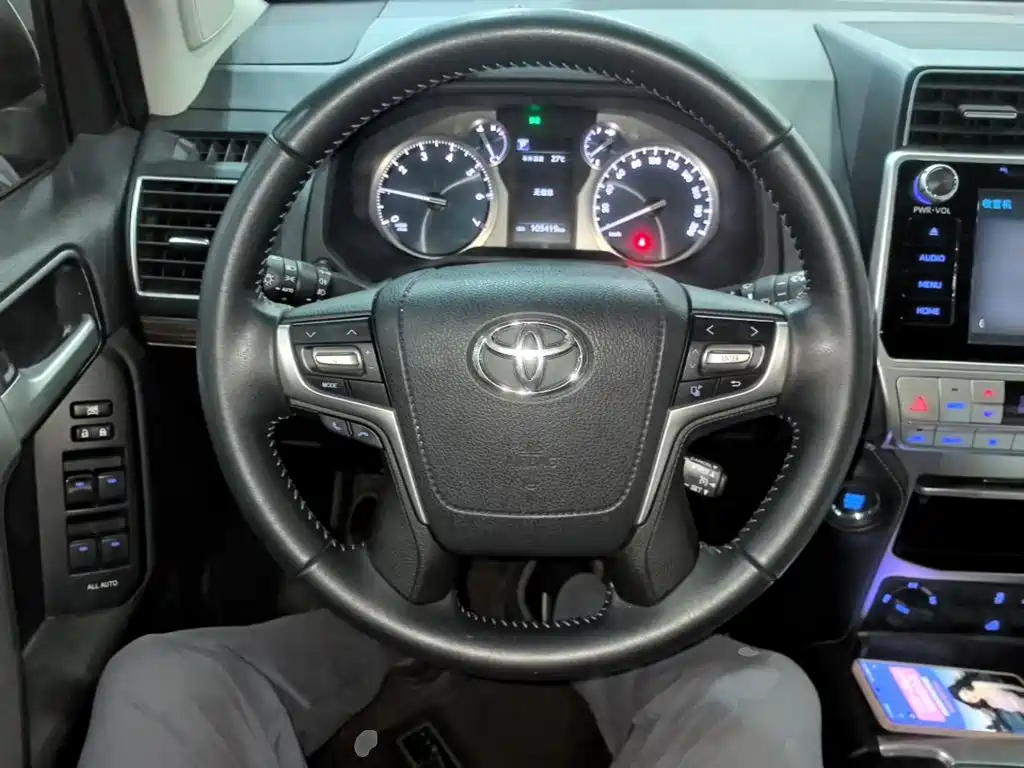 Toyota Prado 2018 — фото 11