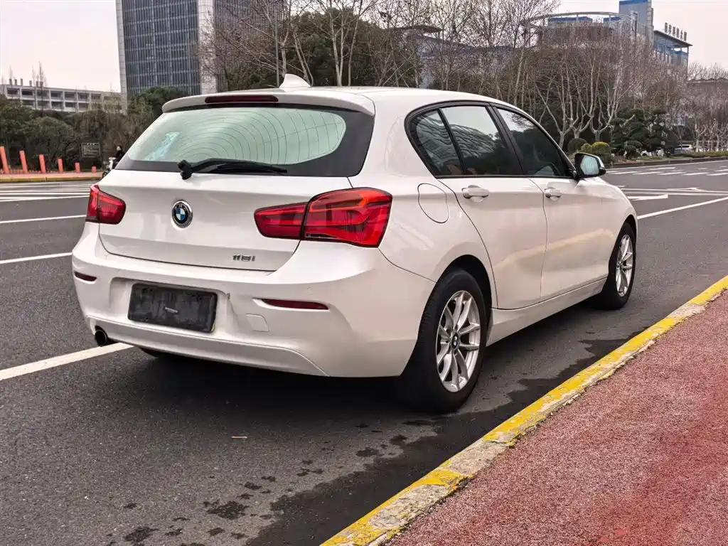BMW 1 Series 2016 — фото 6