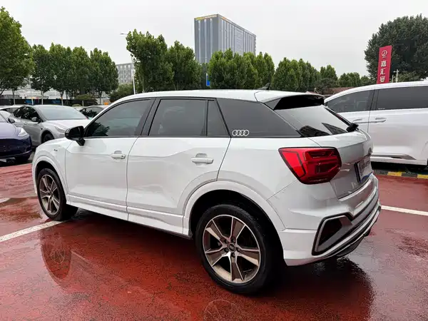 Audi Q2L 2022