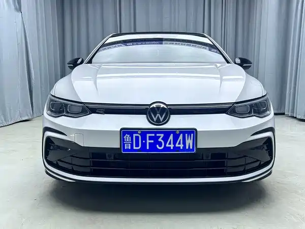 Volkswagen Golf 2022
