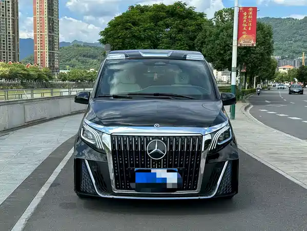 Mercedes-Benz Vito 2025