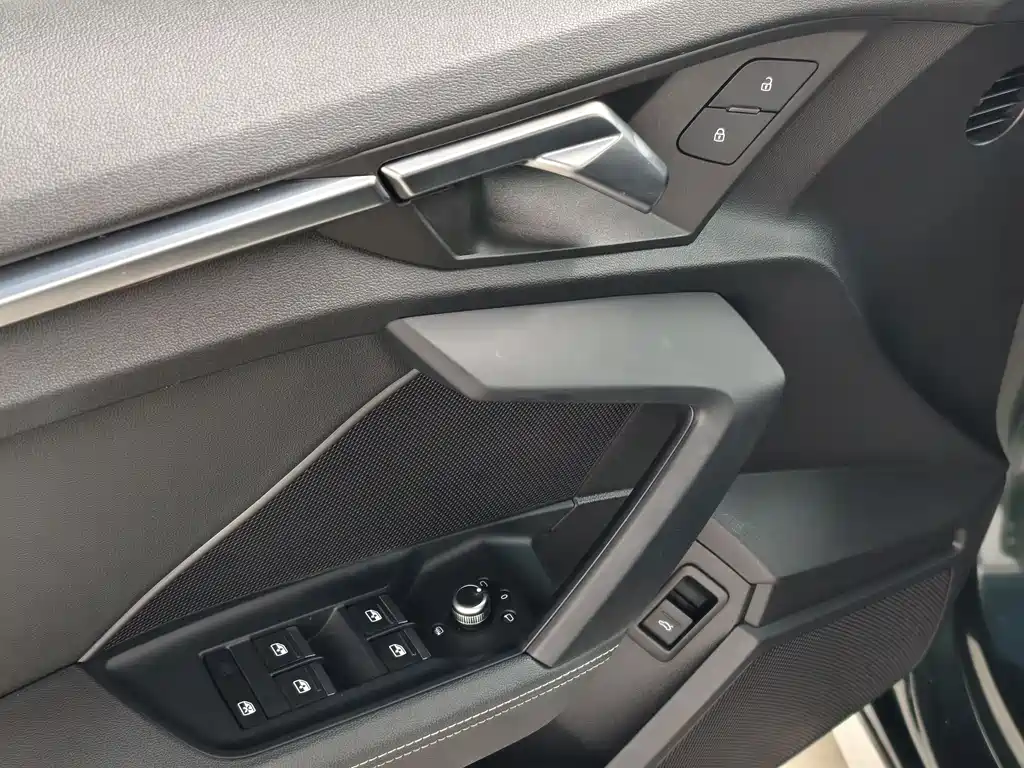 Audi A3 2021 — фото 13