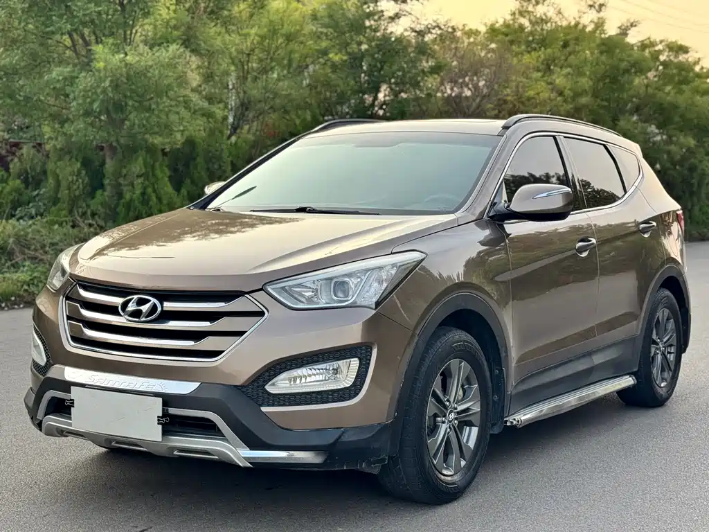 Hyundai Santa Fe 2013 — фото 1