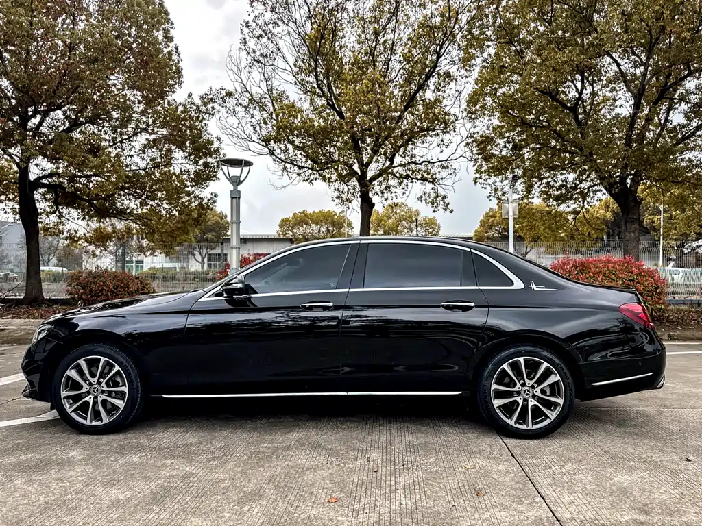 Mercedes-Benz E-Class 2019 — фото 7