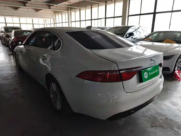 Jaguar XFL 2017