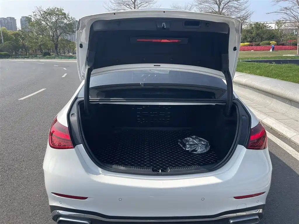 Mercedes-Benz C-Class 2022 — фото 13