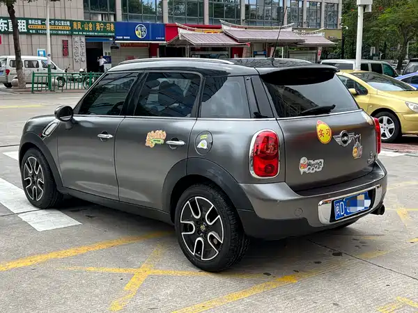 MINI Countryman 2011