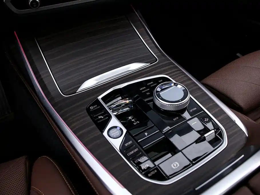 BMW X7 2025 — фото 9