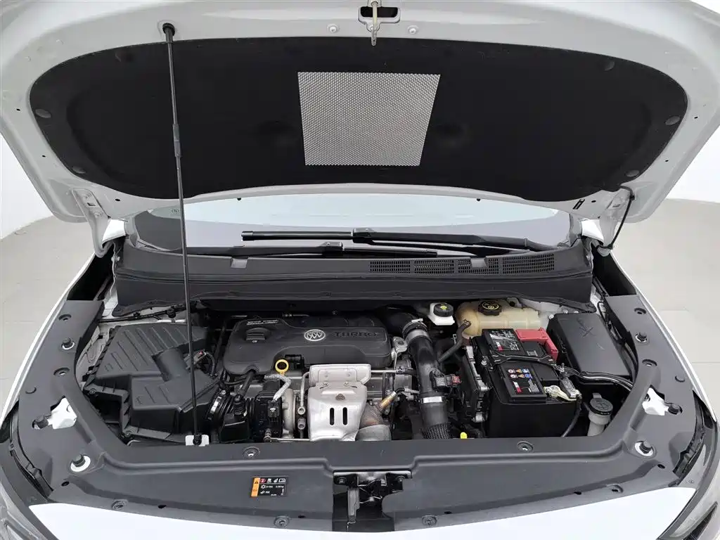 Buick GL6 2018 — фото 6