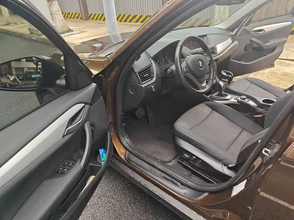 BMW X1 2014 — фото 17