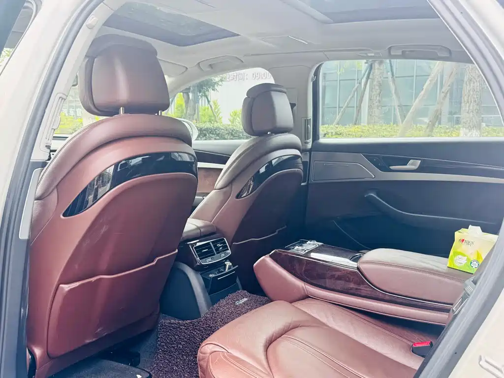 Audi A8 2014