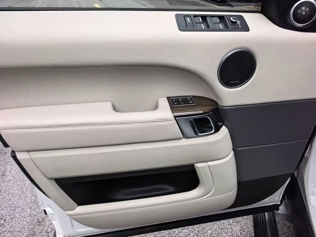 Land Rover Range Rover Sport 2017 — фото 13