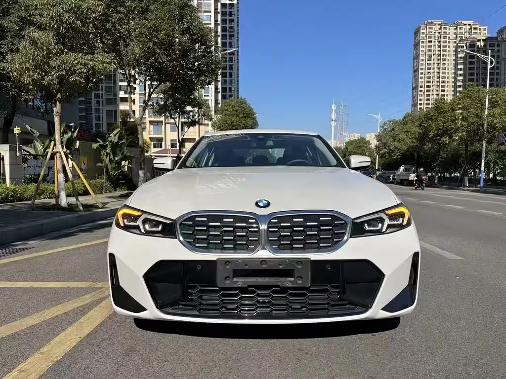 BMW 3 Series 2024