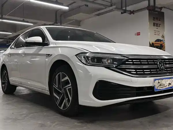 Volkswagen Sagitar 2024