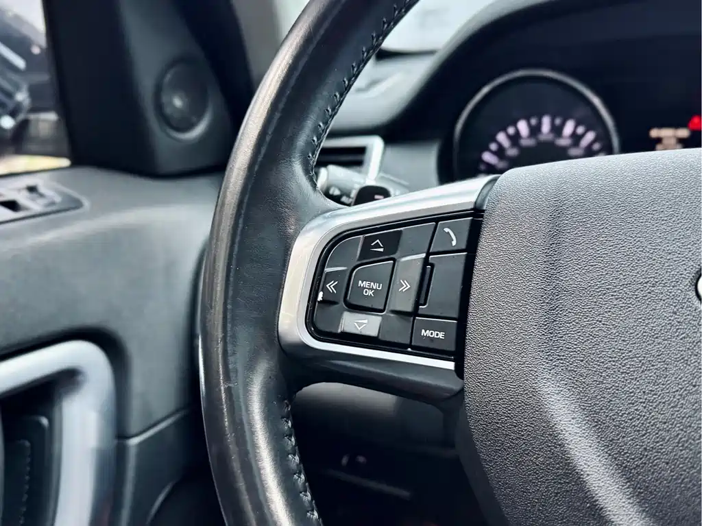 Land Rover Discovery Sport 2016 — фото 18