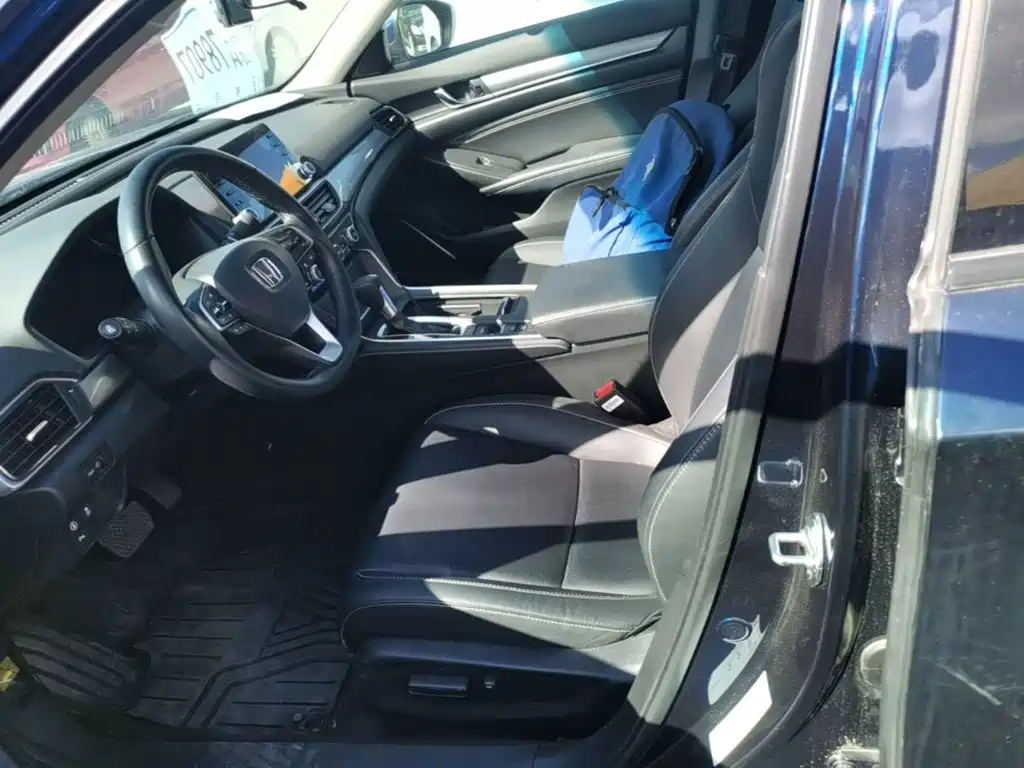 Honda Inspire 2020 — фото 15